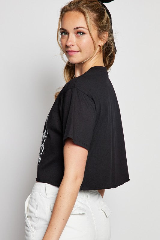 Breathe Free Middle Chain Cropped Tee | WILD FLIER GIFTS AND APPAREL
