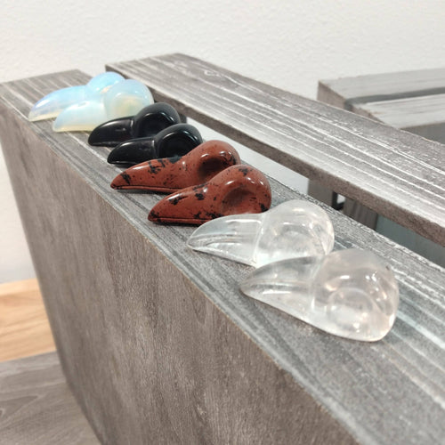 Gemstone Raven Skull Figurine – Carved Crystal Decor: Assorted Stones | WILD FLIER GIFTS AND APPAREL